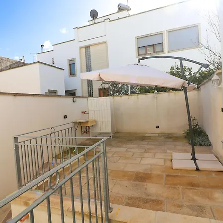 Apartament Casa Malika Space, Comfort Mediterranean Charm In The Heart Of