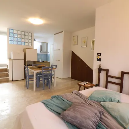 Casa Malika Space, Comfort Mediterranean Charm In The Heart Of Apartment Otranto