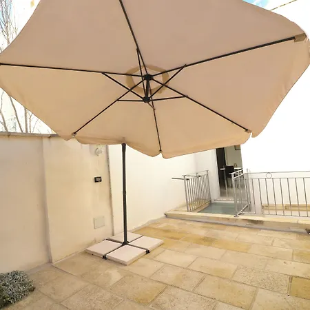 Casa Malika Space, Comfort Mediterranean Charm In The Heart Of Apartament Otranto