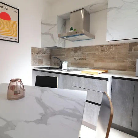 Casa Malika Space, Comfort Mediterranean Charm In The Heart Of Apartament Otranto
