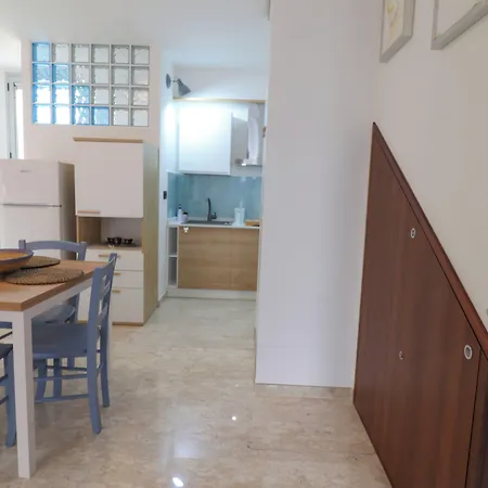 Casa Malika Space, Comfort Mediterranean Charm In The Heart Of Apartament Otranto